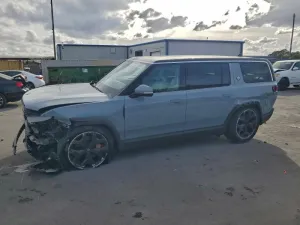 2023 RIVIAN RIS