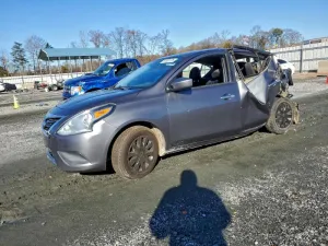 2016 NISSAN VERSA