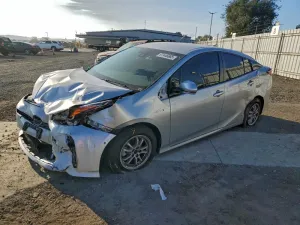 2020 TOYOTA PRIUS