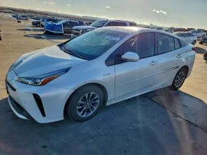 2021 TOYOTA PRIUS