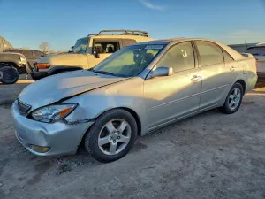 2004 TOYOTA CAMRY