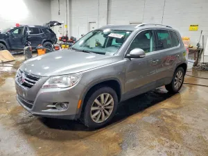 2011 VOLKSWAGEN TIGUAN