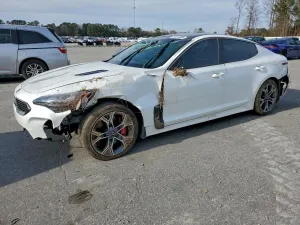2019 KIA STINGER