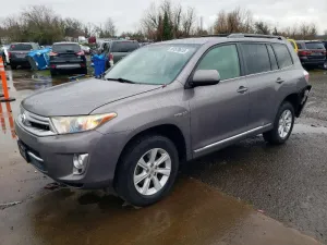 2011 TOYOTA HIGHLANDER