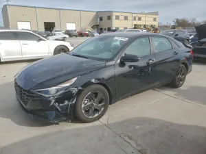 2022 HYUNDAI ELANTRA