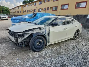 2017 NISSAN MAXIMA
