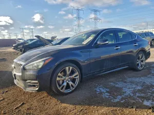 2016 INFINITI Q70