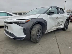 2023 TOYOTA BZ4X XLE