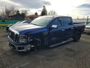 2017 NISSAN TITAN