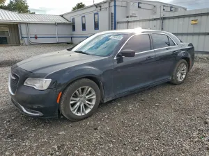 2016 CHRYSLER 300