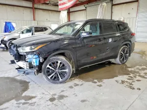 2022 TOYOTA HIGHLANDER