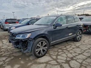 2017 VOLKSWAGEN TOUAREG