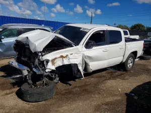 2019 TOYOTA TACOMA