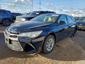 2015 TOYOTA CAMRY