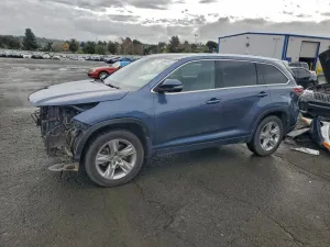 2014 TOYOTA HIGHLANDER