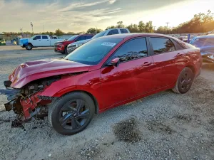 2022 HYUNDAI ELANTRA