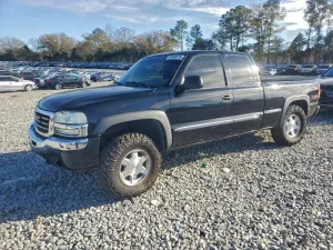 2005 GMC SIERRA