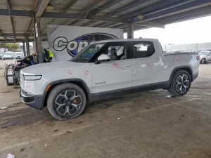 2023 RIVIAN RIT