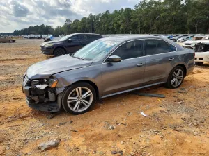 2015 VOLKSWAGEN PASSAT