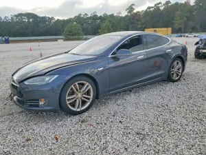 2015 TESLA MODEL S
