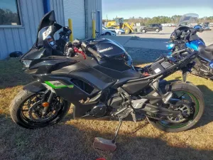 2025 KAWASAKI EX650 R