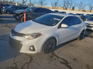 2015 TOYOTA COROLLA