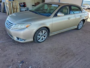 2011 TOYOTA AVALON