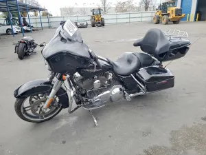 2015 HARLEY DAVIDSON FL
