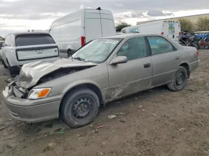 2001 TOYOTA CAMRY