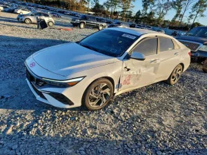 2024 HYUNDAI ELANTRA