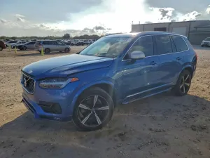 2017 VOLVO XC90