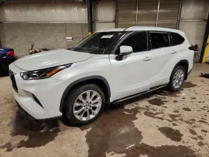 2022 TOYOTA HIGHLANDER