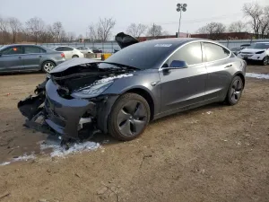 2018 TESLA MODEL 3
