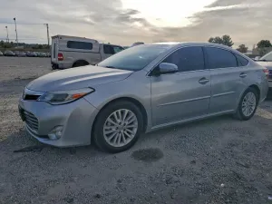 2015 TOYOTA AVALON