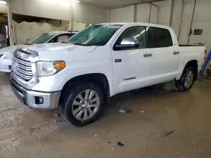 2016 TOYOTA TUNDRA