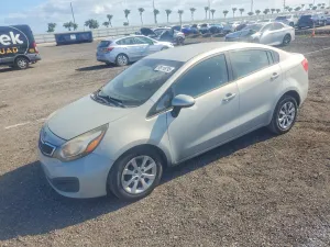 2013 KIA RIO