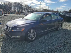 2015 VOLKSWAGEN PASSAT