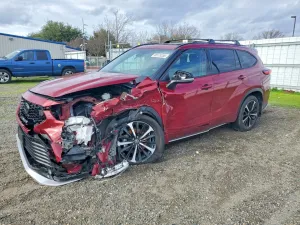 2022 TOYOTA HIGHLANDER