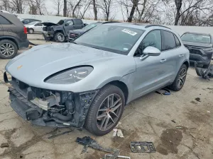 2022 PORSCHE MACAN