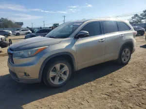 2016 TOYOTA HIGHLANDER