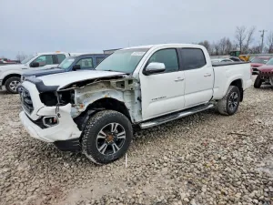 2016 TOYOTA TACOMA