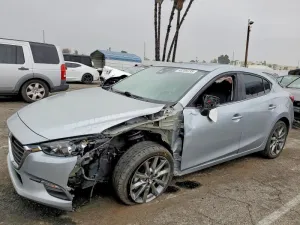 2018 MAZDA 3