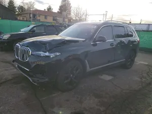 2022 BMW X7