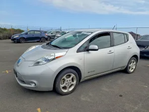 2011 NISSAN LEAF