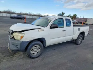 2015 TOYOTA TACOMA