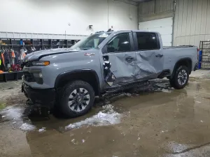 2025 CHEVROLET SILVERADO