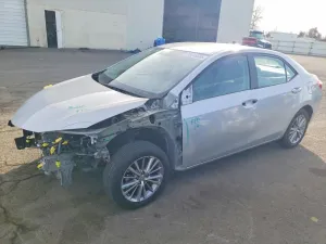 2015 TOYOTA COROLLA