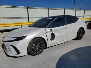 2025 TOYOTA CAMRY