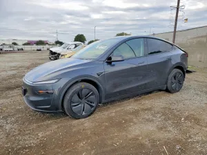 2026 TESLA MODEL Y