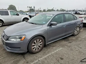 2015 VOLKSWAGEN PASSAT